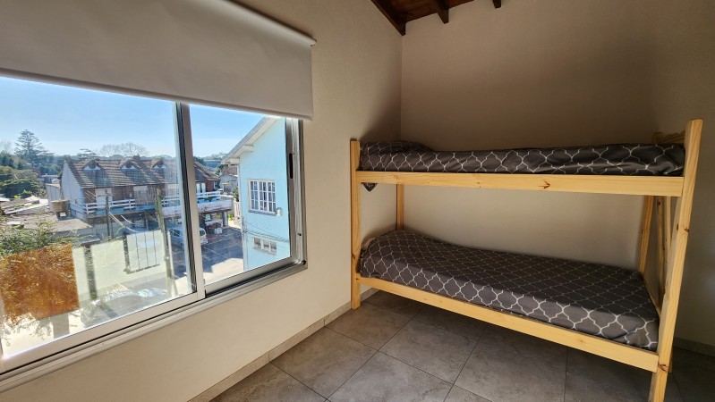 Venta Departamento 3 ambientes + 2 baños - Gas Natural - Terraza con Parrilla y Cochera