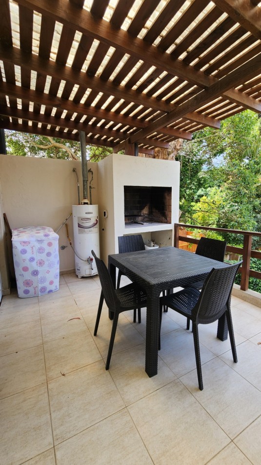 Impecable departamento de 3 ambientes.