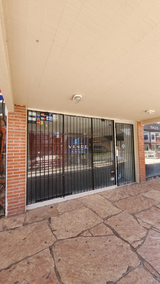 Local comercial-gastronomico en venta Pinamar Centro Galeria Marvento 