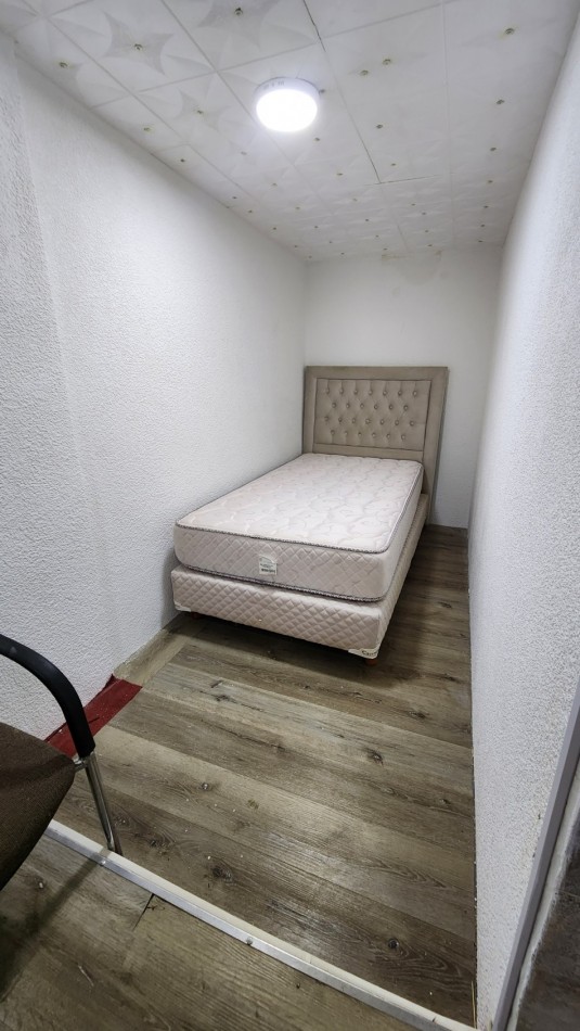 Local + Vivienda en Venta Pinamar Centro Edificio San Sebastian 35 m2 Gas natural Refaccionado