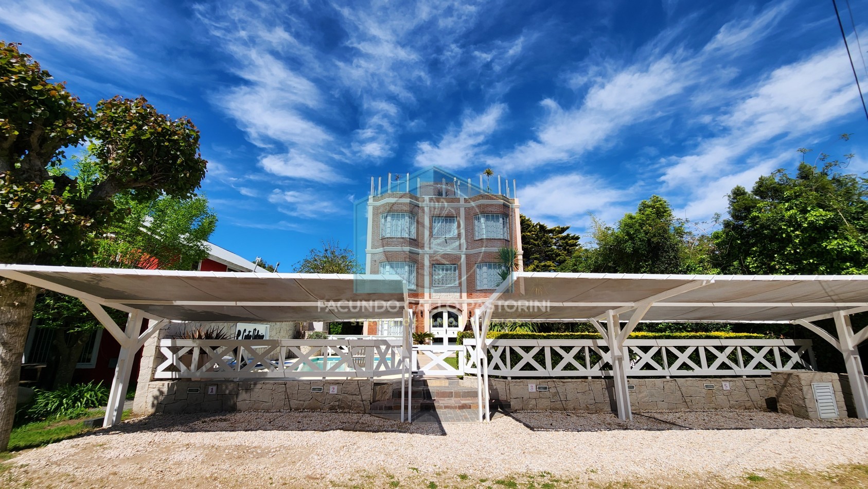 Complejo/Apart en venta Pinamar-Valeria del Mar 7 Unidades en Bloque Gas natural Losa radiante Piscina Estacionamiento