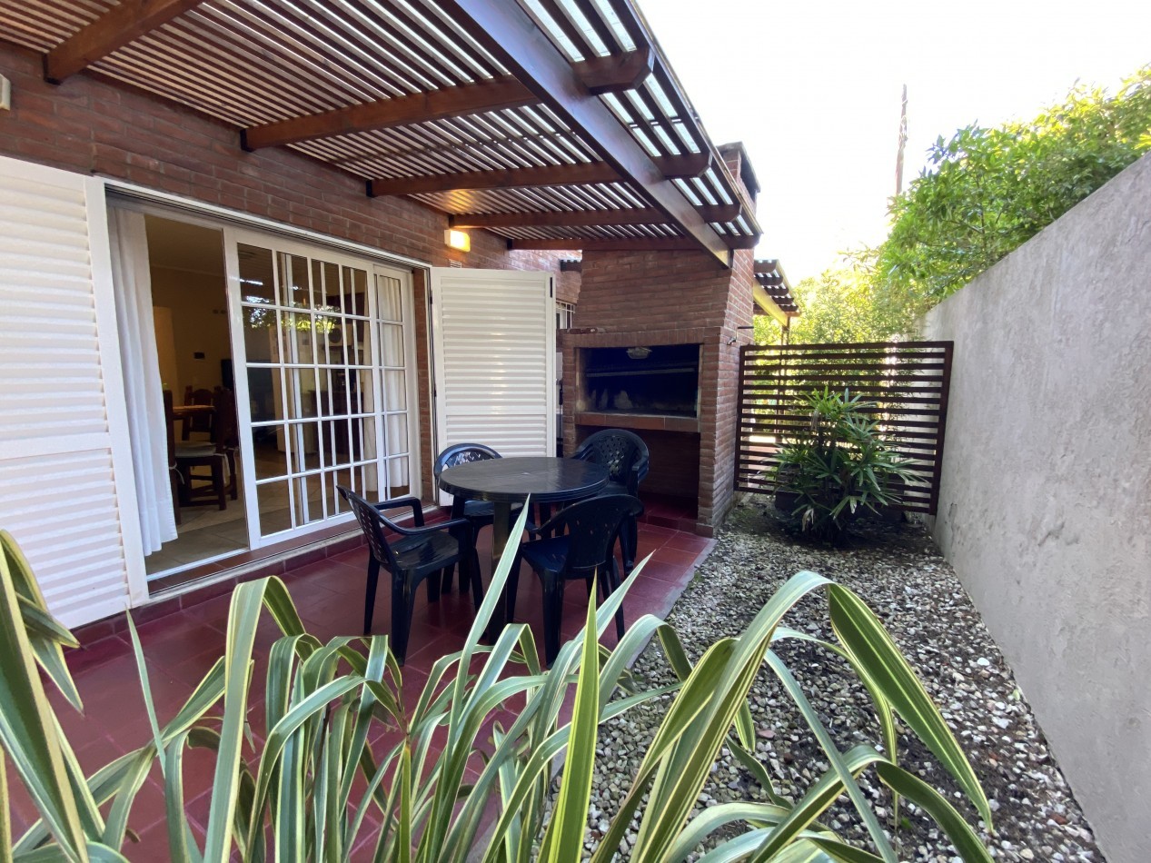 Complejo/Apart en venta Pinamar-Valeria del Mar 7 Unidades en Bloque Gas natural Losa radiante Piscina Estacionamiento