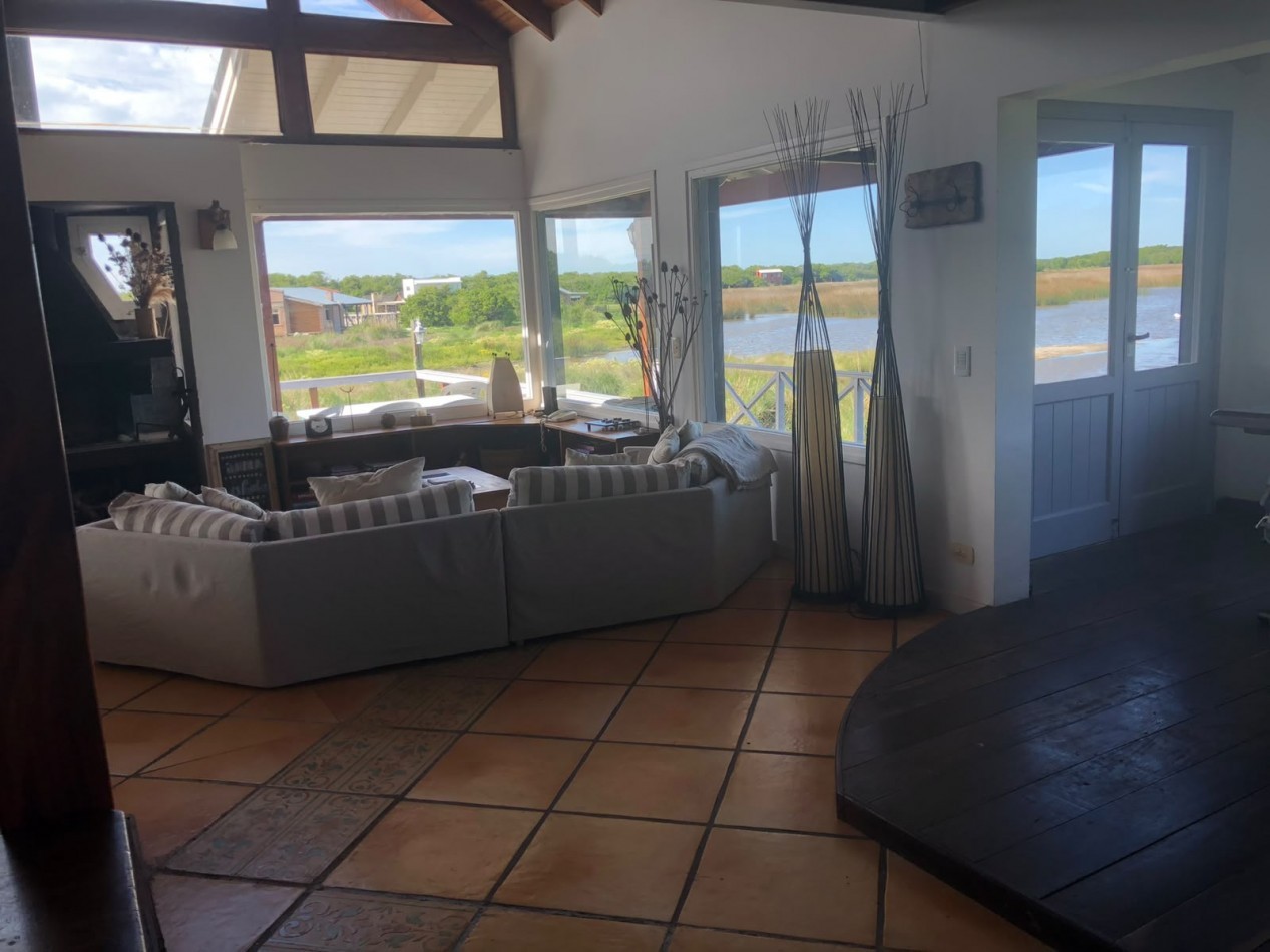 Casa en Venta Laguna del Rosario Madariaga-Pinamar 10.000 m2 5 Ambientes Vista a laguna