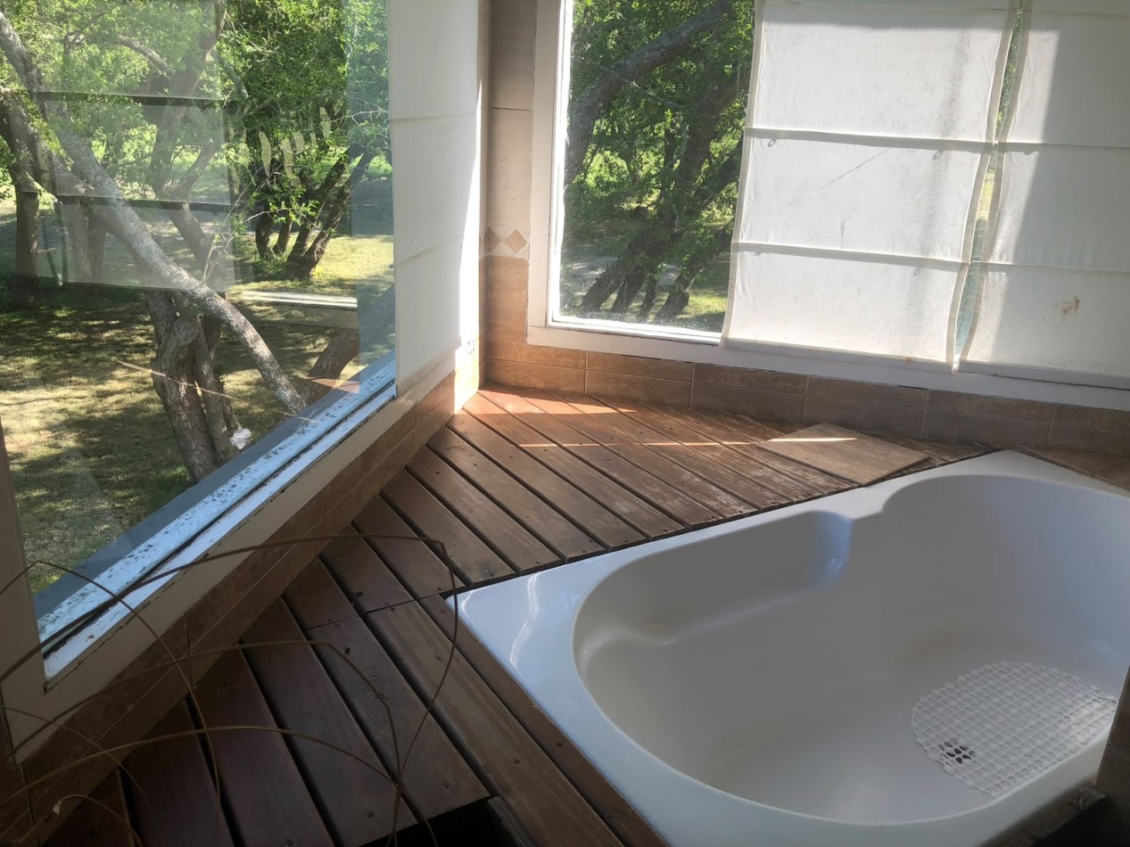Casa en Venta Laguna del Rosario Madariaga-Pinamar 10.000 m2 5 Ambientes Vista a laguna