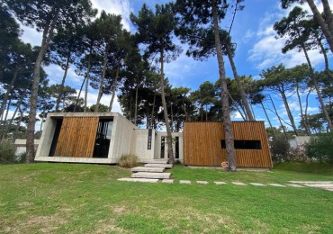 Casa Venta Pinamar Alamos 4 ambientes de una planta con tres dormitorios 