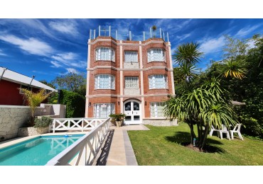 Complejo/Apart en venta Pinamar-Valeria del Mar 7 Unidades en Bloque Gas natural Losa radiante Piscina Estacionamiento FINANCIA