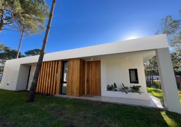 Casa Venta Pinamar Alamos 4 Dormitorios Gas Natural 3 Baños A Estrenar