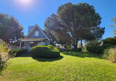 Casa en Venta Pinamar-Ostende 5 Ambientes 2 Dormitorios 2 Baños Gas natural Quincho cerrado Amplio Jardin